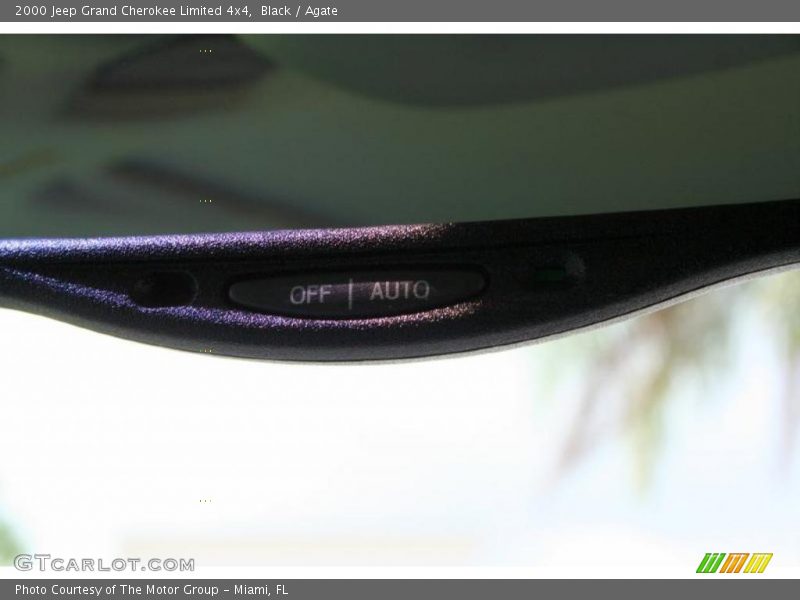 Black / Agate 2000 Jeep Grand Cherokee Limited 4x4