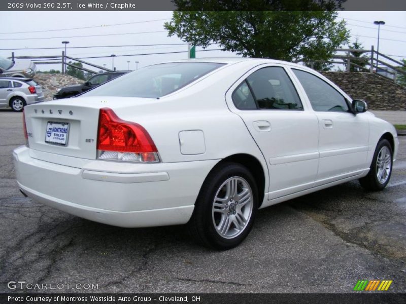Ice White / Graphite 2009 Volvo S60 2.5T