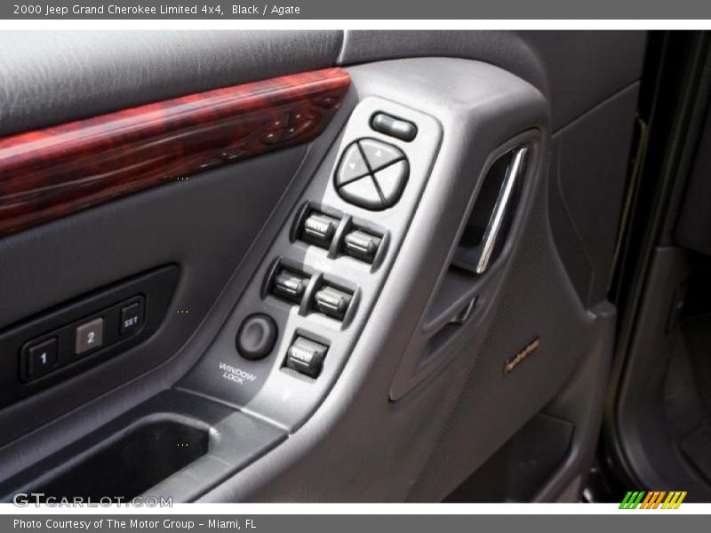 Black / Agate 2000 Jeep Grand Cherokee Limited 4x4
