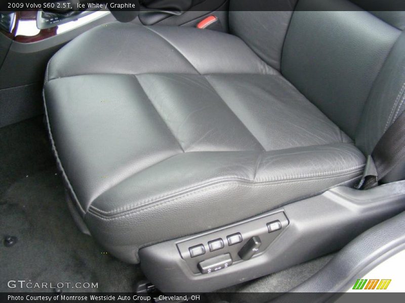 Ice White / Graphite 2009 Volvo S60 2.5T