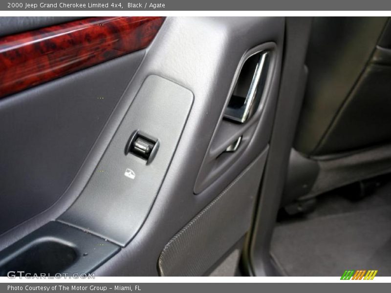 Black / Agate 2000 Jeep Grand Cherokee Limited 4x4