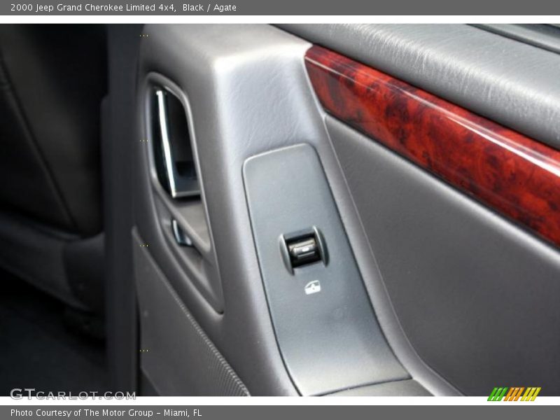 Black / Agate 2000 Jeep Grand Cherokee Limited 4x4