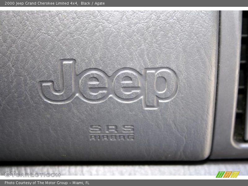Black / Agate 2000 Jeep Grand Cherokee Limited 4x4