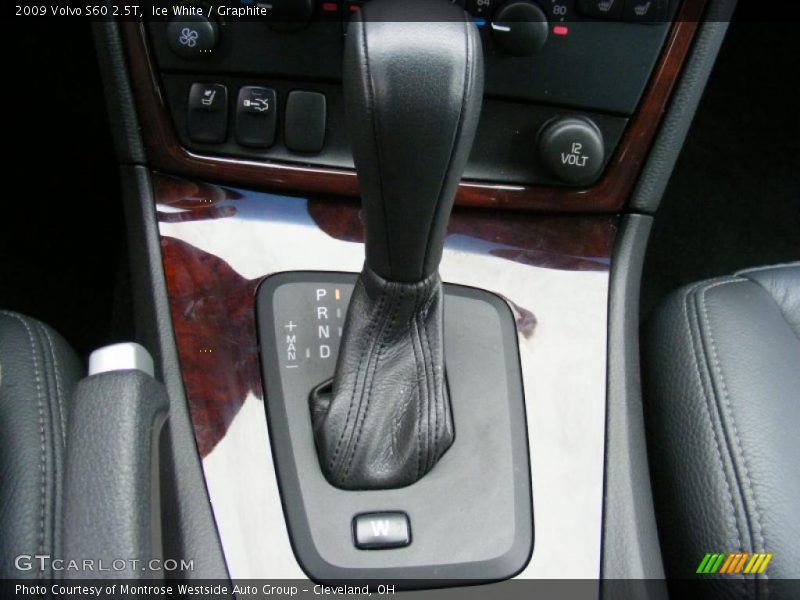 Ice White / Graphite 2009 Volvo S60 2.5T