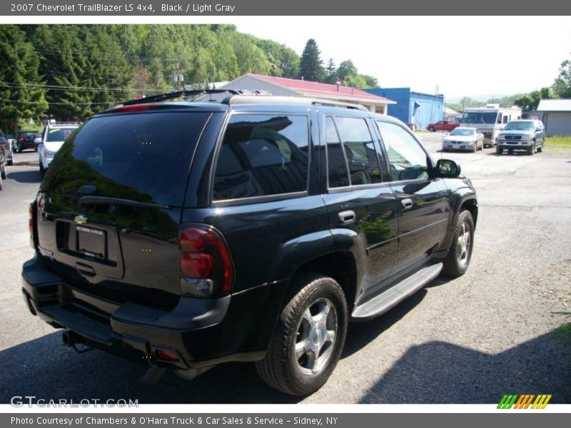 Black / Light Gray 2007 Chevrolet TrailBlazer LS 4x4