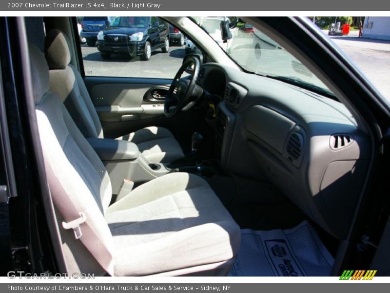 Black / Light Gray 2007 Chevrolet TrailBlazer LS 4x4