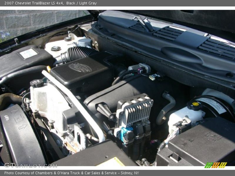 Black / Light Gray 2007 Chevrolet TrailBlazer LS 4x4