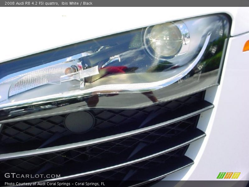 Ibis White / Black 2008 Audi R8 4.2 FSI quattro
