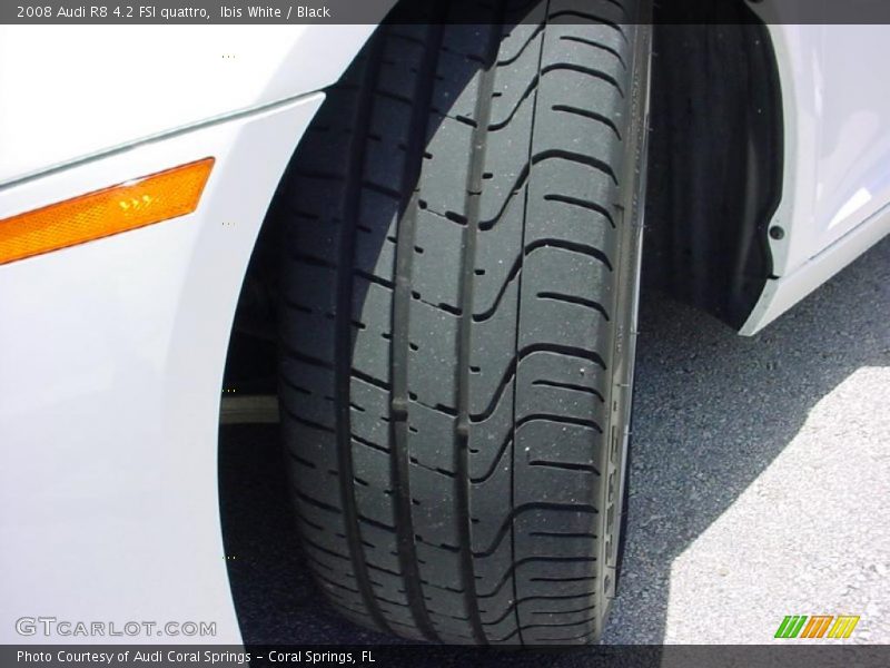 Ibis White / Black 2008 Audi R8 4.2 FSI quattro