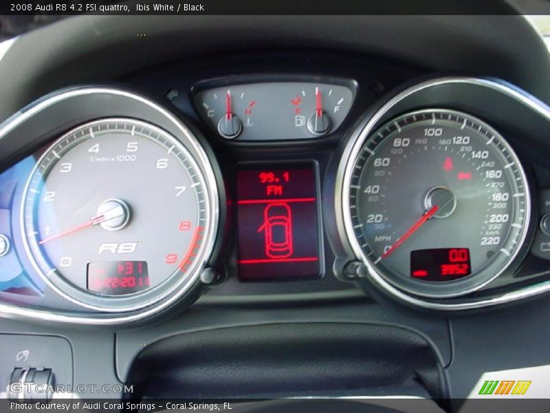 Ibis White / Black 2008 Audi R8 4.2 FSI quattro