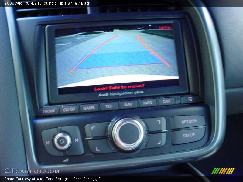 Ibis White / Black 2008 Audi R8 4.2 FSI quattro