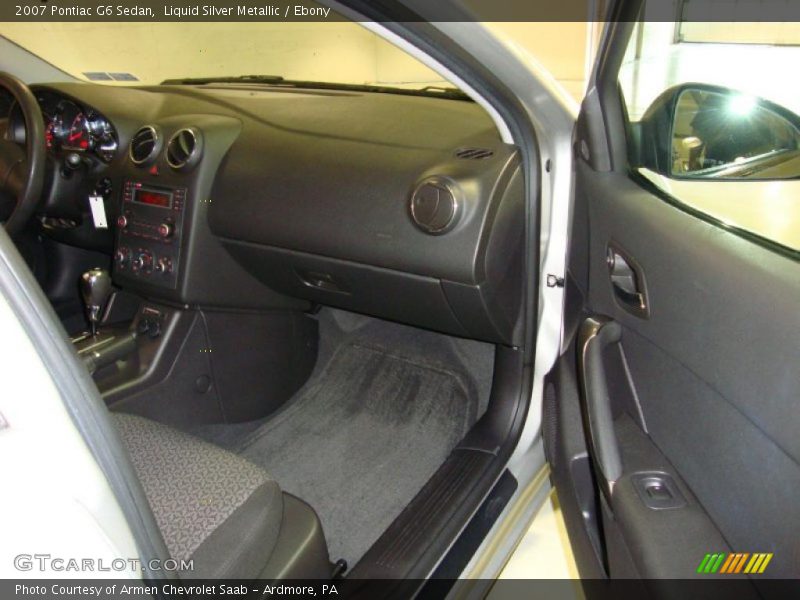 Liquid Silver Metallic / Ebony 2007 Pontiac G6 Sedan