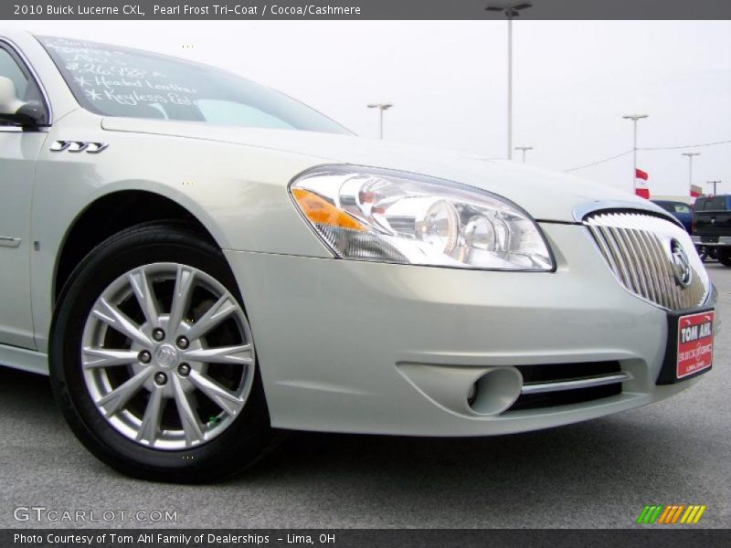 Pearl Frost Tri-Coat / Cocoa/Cashmere 2010 Buick Lucerne CXL