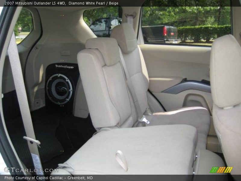 Diamond White Pearl / Beige 2007 Mitsubishi Outlander LS 4WD