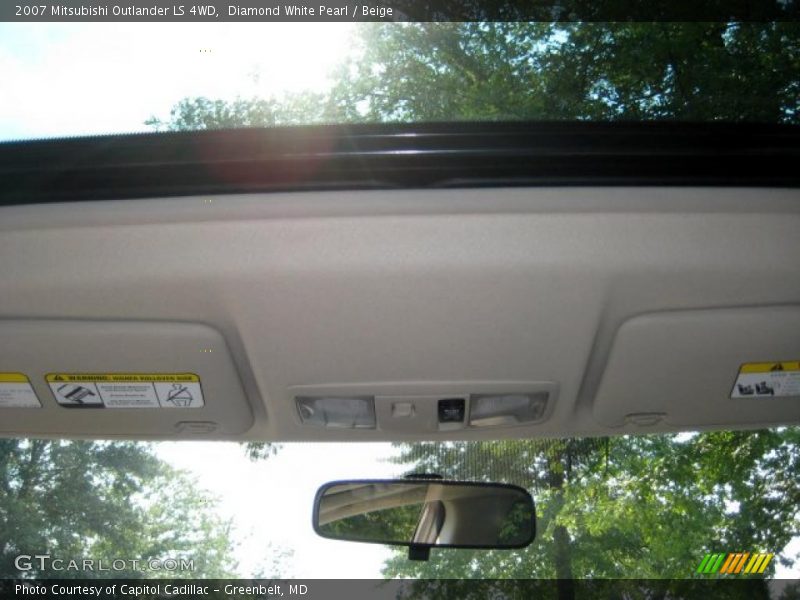 Diamond White Pearl / Beige 2007 Mitsubishi Outlander LS 4WD