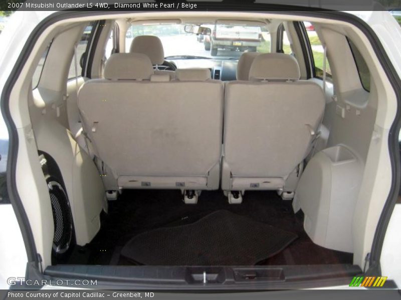 Diamond White Pearl / Beige 2007 Mitsubishi Outlander LS 4WD