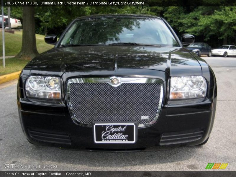 Brilliant Black Crystal Pearl / Dark Slate Gray/Light Graystone 2006 Chrysler 300