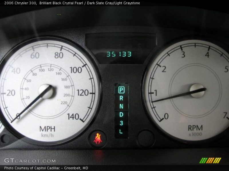 Brilliant Black Crystal Pearl / Dark Slate Gray/Light Graystone 2006 Chrysler 300