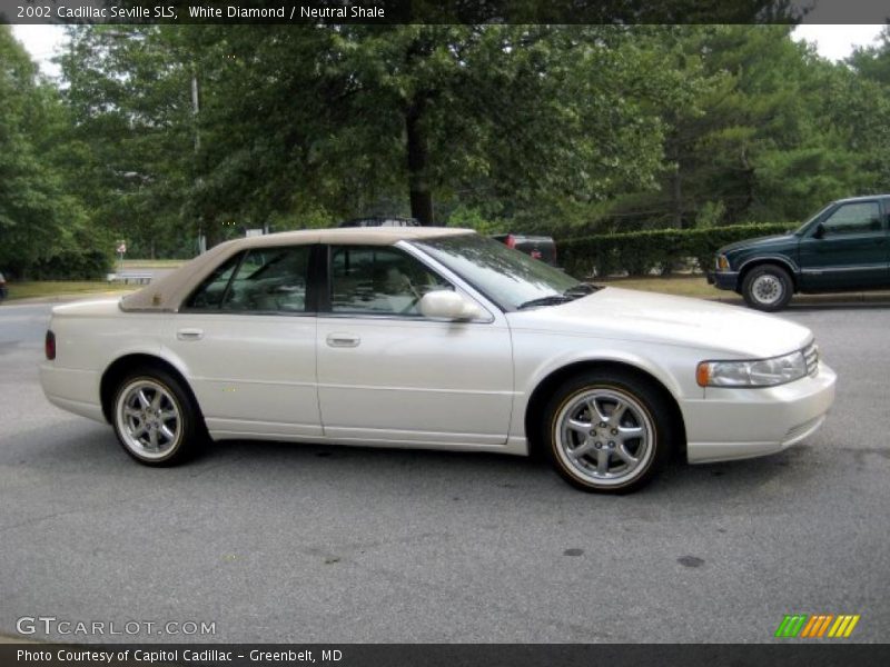 White Diamond / Neutral Shale 2002 Cadillac Seville SLS