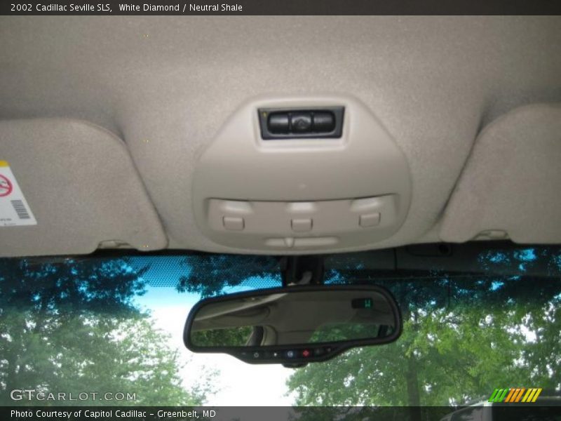 White Diamond / Neutral Shale 2002 Cadillac Seville SLS
