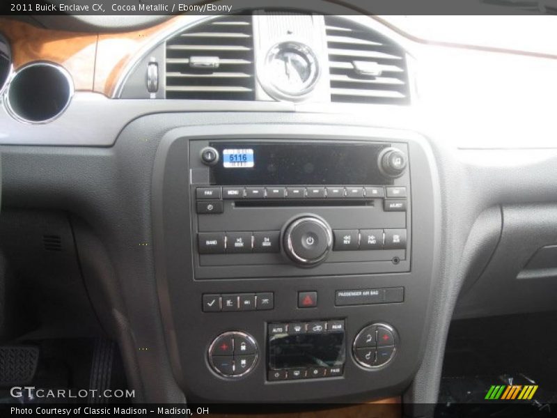Cocoa Metallic / Ebony/Ebony 2011 Buick Enclave CX