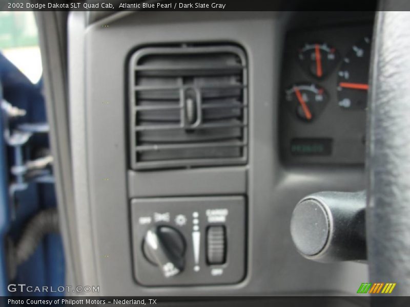 Atlantic Blue Pearl / Dark Slate Gray 2002 Dodge Dakota SLT Quad Cab