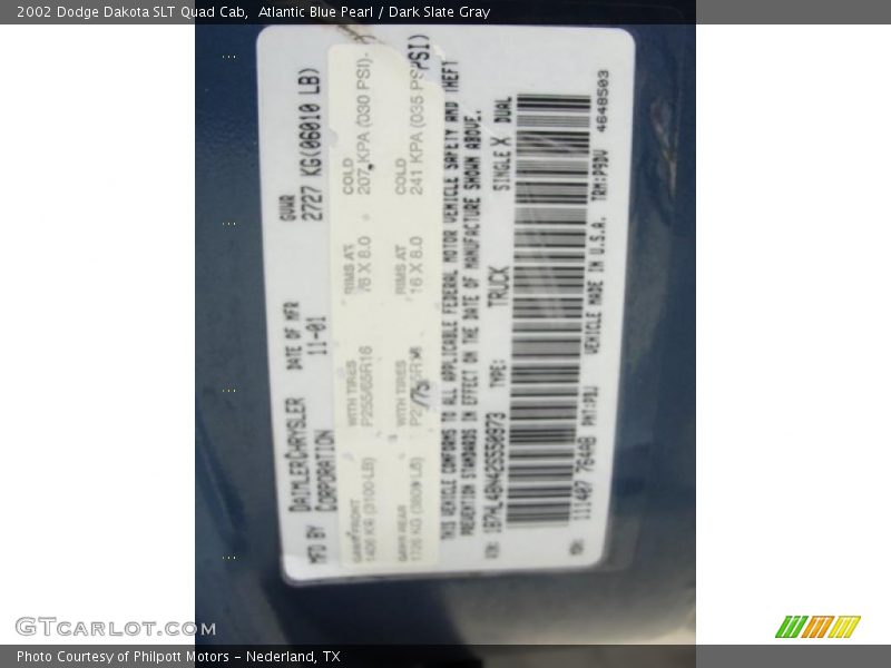 Atlantic Blue Pearl / Dark Slate Gray 2002 Dodge Dakota SLT Quad Cab