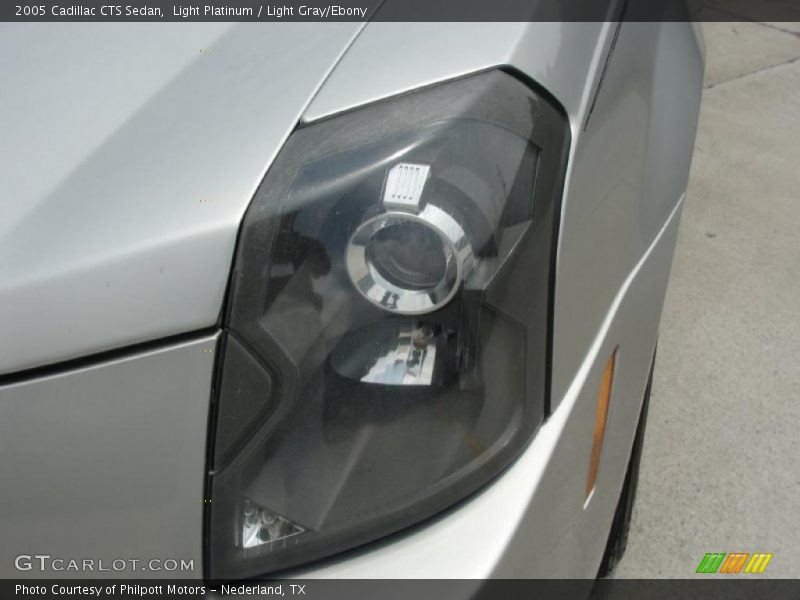 Light Platinum / Light Gray/Ebony 2005 Cadillac CTS Sedan