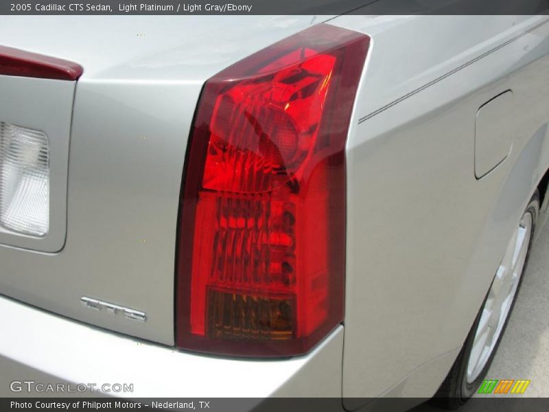 Light Platinum / Light Gray/Ebony 2005 Cadillac CTS Sedan