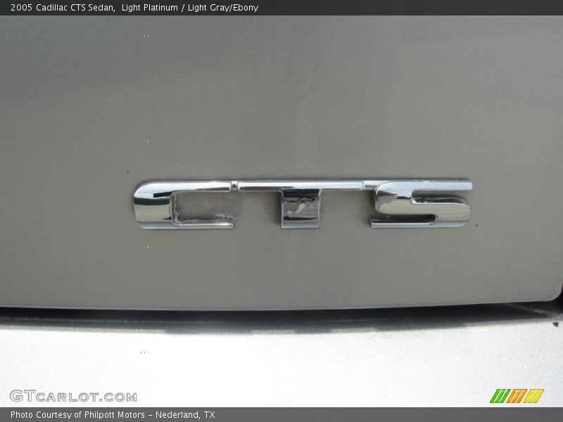 Light Platinum / Light Gray/Ebony 2005 Cadillac CTS Sedan