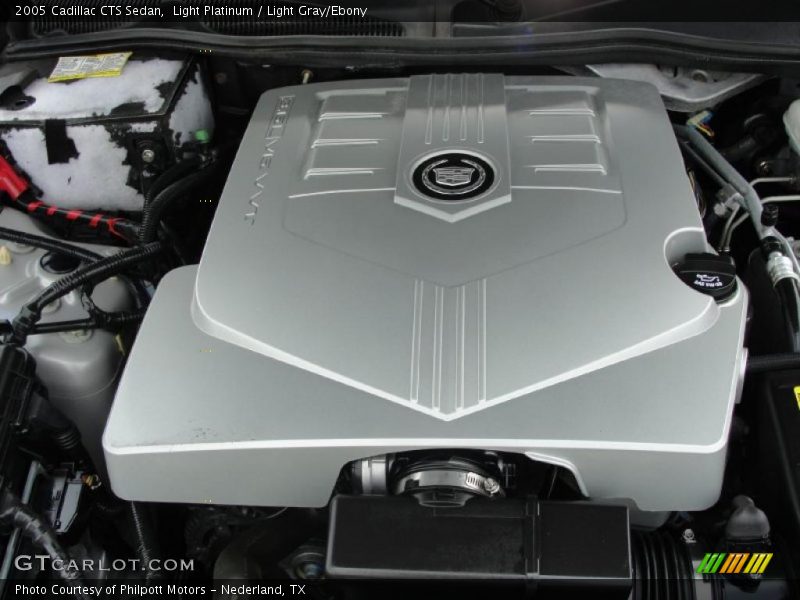 Light Platinum / Light Gray/Ebony 2005 Cadillac CTS Sedan