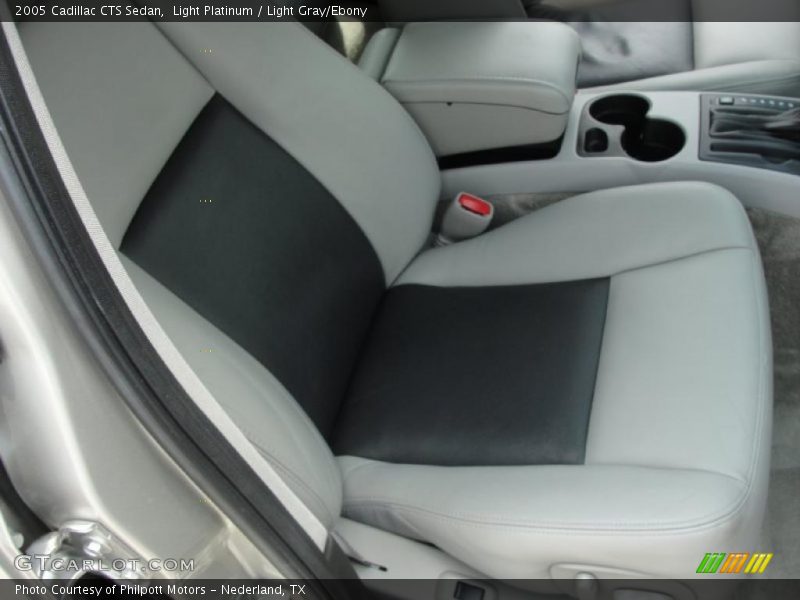 Light Platinum / Light Gray/Ebony 2005 Cadillac CTS Sedan