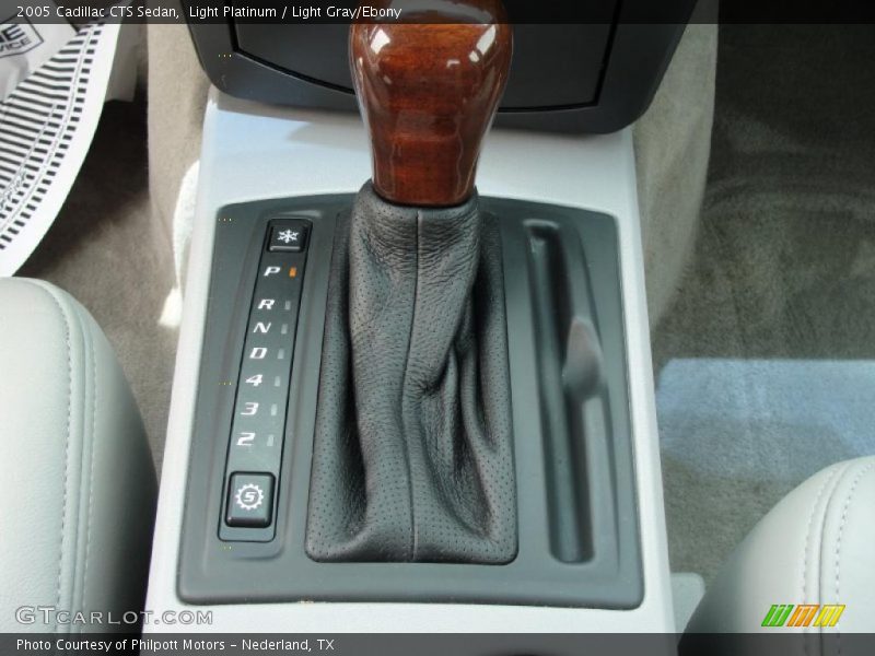 Light Platinum / Light Gray/Ebony 2005 Cadillac CTS Sedan