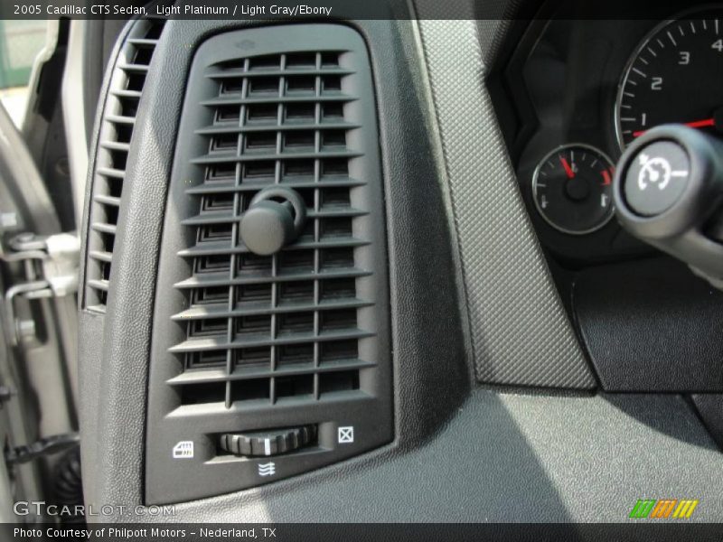 Light Platinum / Light Gray/Ebony 2005 Cadillac CTS Sedan