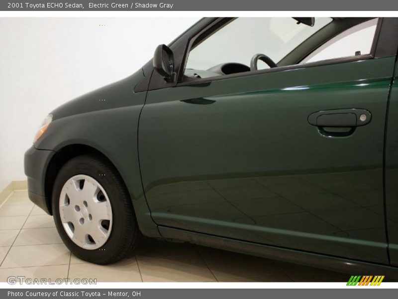 Electric Green / Shadow Gray 2001 Toyota ECHO Sedan