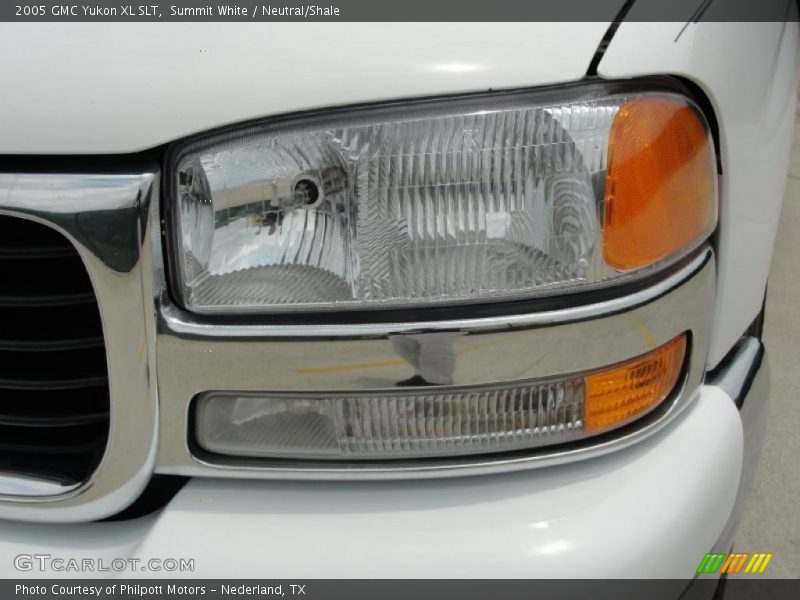 Summit White / Neutral/Shale 2005 GMC Yukon XL SLT