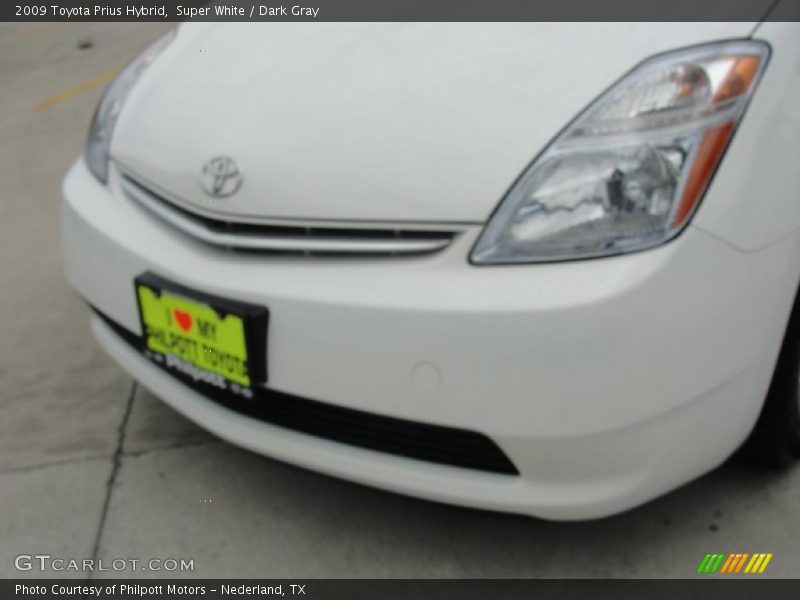 Super White / Dark Gray 2009 Toyota Prius Hybrid