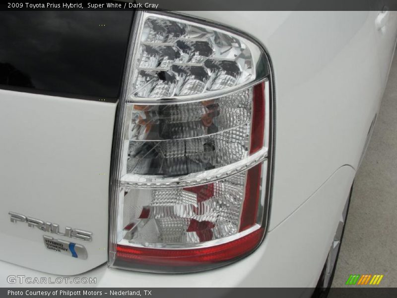 Super White / Dark Gray 2009 Toyota Prius Hybrid
