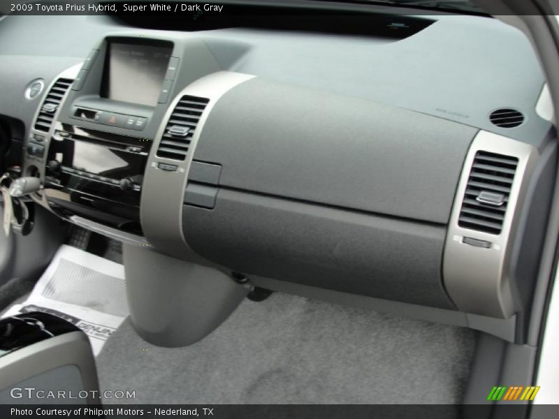 Super White / Dark Gray 2009 Toyota Prius Hybrid