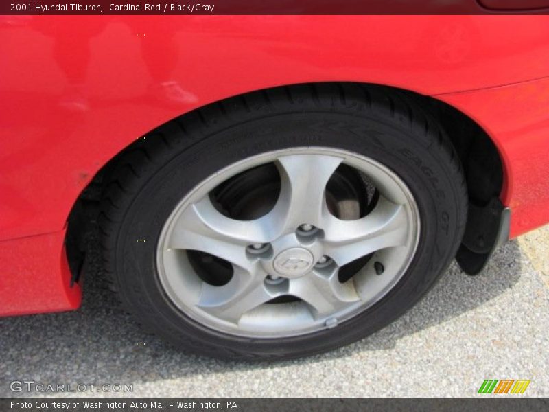 Cardinal Red / Black/Gray 2001 Hyundai Tiburon