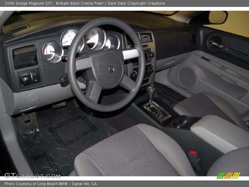 Brilliant Black Crystal Pearl / Dark Slate Gray/Light Graystone 2006 Dodge Magnum SXT