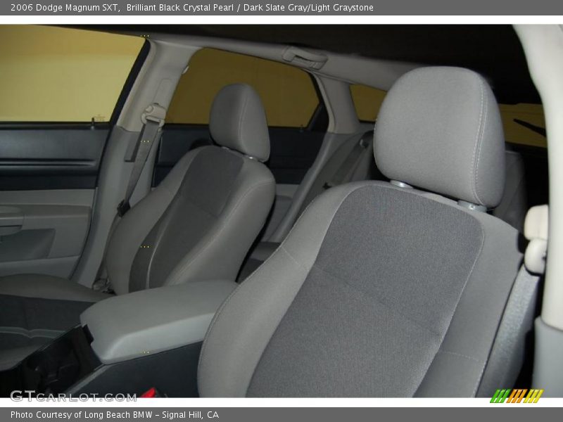 Brilliant Black Crystal Pearl / Dark Slate Gray/Light Graystone 2006 Dodge Magnum SXT