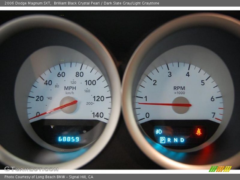 Brilliant Black Crystal Pearl / Dark Slate Gray/Light Graystone 2006 Dodge Magnum SXT
