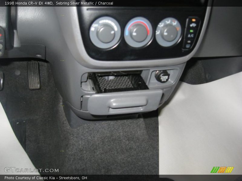 Sebring Silver Metallic / Charcoal 1998 Honda CR-V EX 4WD