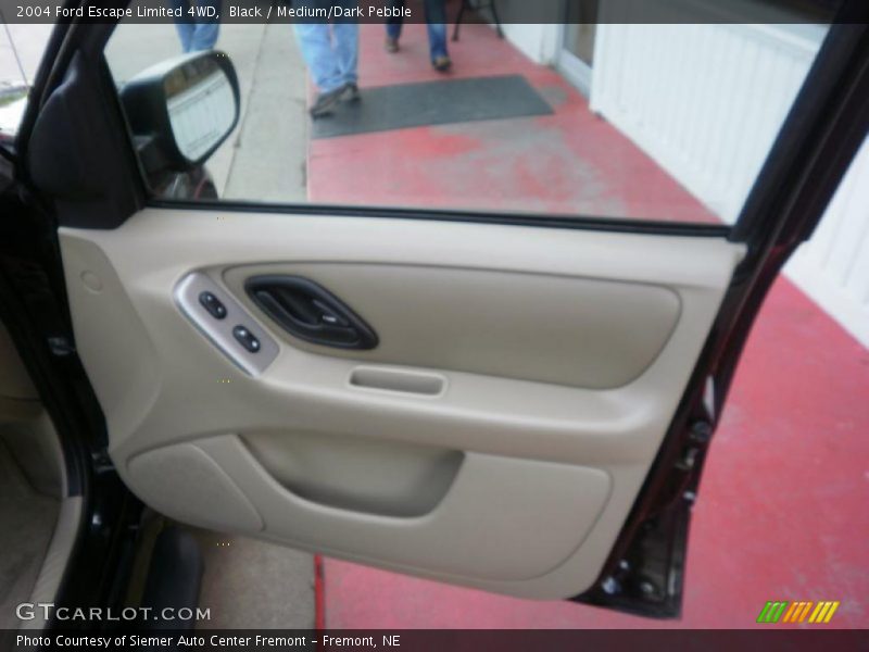 Black / Medium/Dark Pebble 2004 Ford Escape Limited 4WD