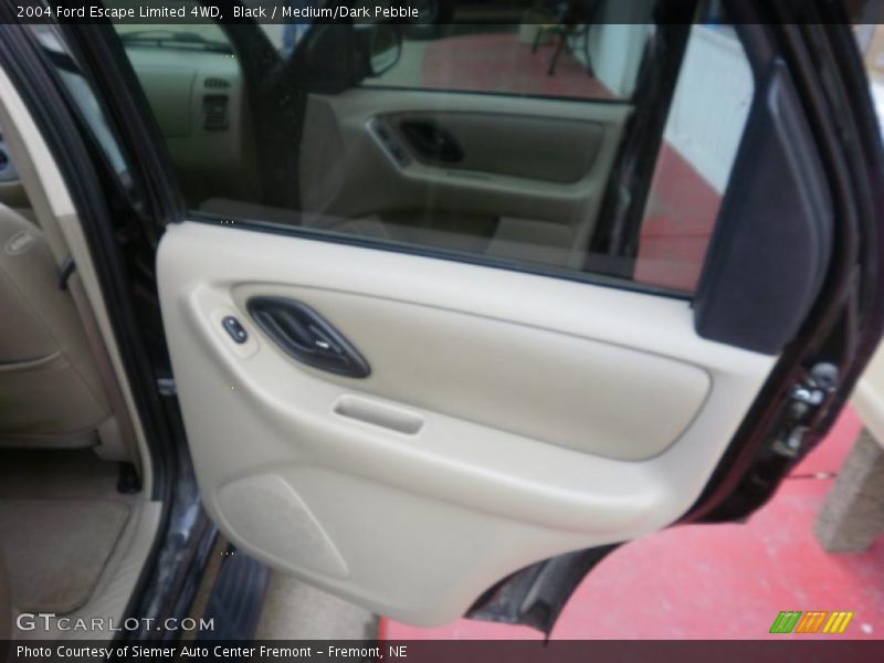 Black / Medium/Dark Pebble 2004 Ford Escape Limited 4WD