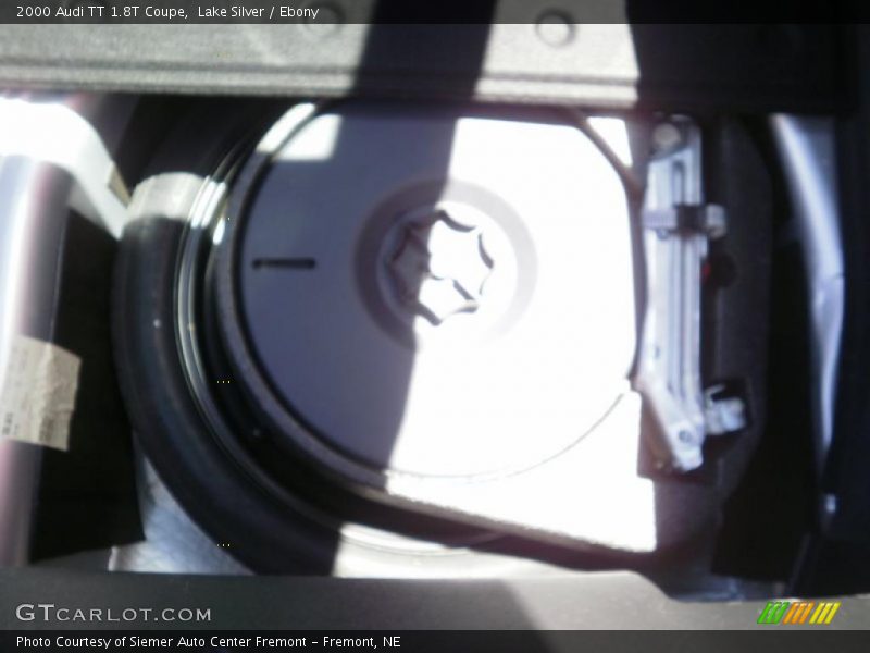 Lake Silver / Ebony 2000 Audi TT 1.8T Coupe