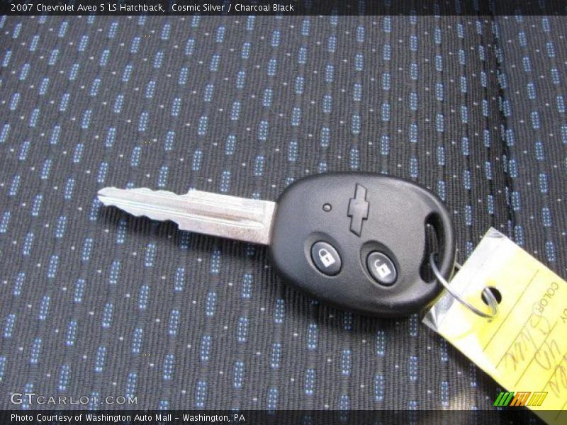 Cosmic Silver / Charcoal Black 2007 Chevrolet Aveo 5 LS Hatchback