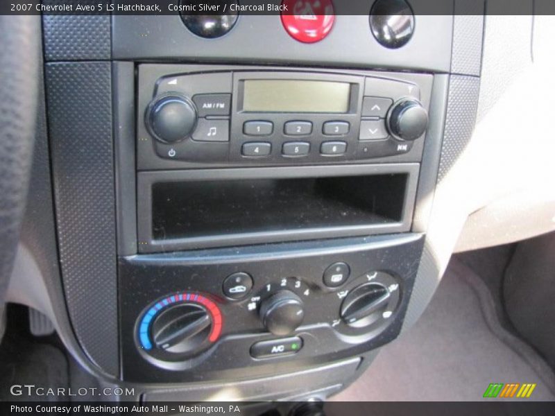 Cosmic Silver / Charcoal Black 2007 Chevrolet Aveo 5 LS Hatchback