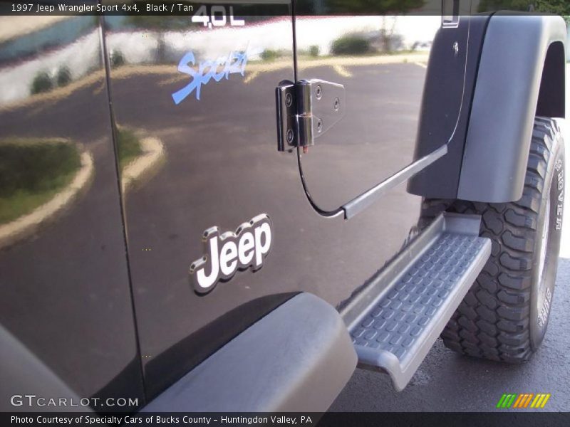 Black / Tan 1997 Jeep Wrangler Sport 4x4